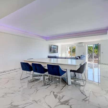Ocean Drive - Oura - Jacuzzi - By Bedzy Appartement *