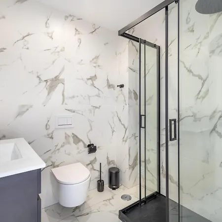 Ocean Drive - Oura - Jacuzzi - By Bedzy *