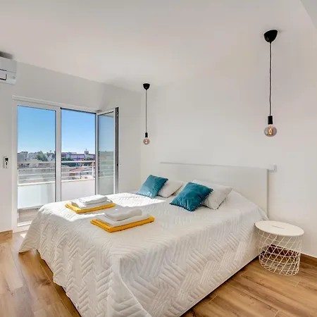 Ocean Drive - Oura - Jacuzzi - By Bedzy