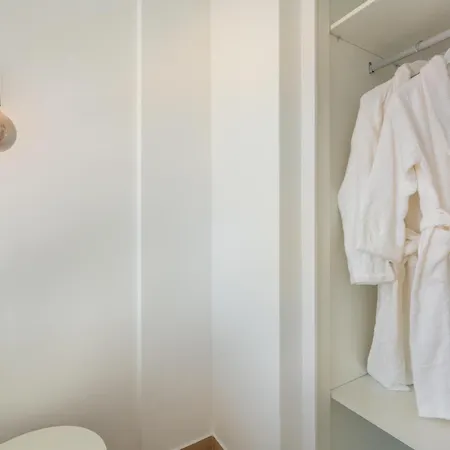 Ocean Drive - Oura - Jacuzzi - By Bedzy Daire