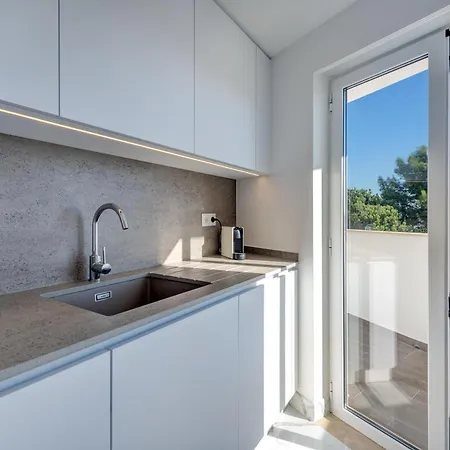 Ocean Drive - Oura - Jacuzzi - By Bedzy Daire *