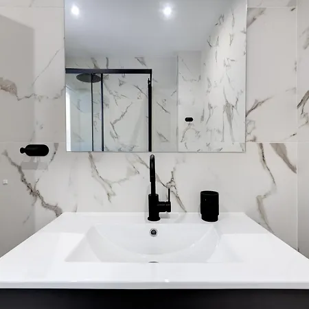 Ocean Drive - Oura - Jacuzzi - By Bedzy Appartamento *